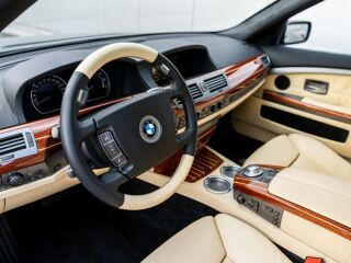 BMW 745 Individual 4.4 245кВ