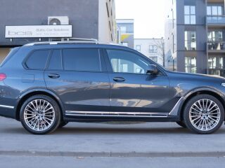 BMW X7 Individual XDrive30D Design Pure Excellence 3.0 195kW