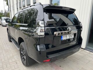 Toyota Land Cruiser Black Edition N1G 2.8 150кВ