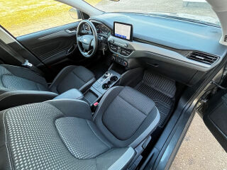 Ford Focus Facelift Cool& Connect 1.5 88kW