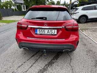 Mercedes-Benz GLA 220 AMG line 2.1 130kW