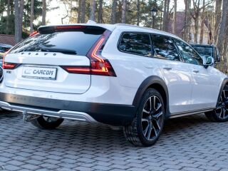 Volvo V90 Cross Country MY23 Ultimate Bright Xenium Wntr 2.0 B5 AWD MHEV Kerghübriid 183kW