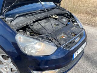 Ford Galaxy GHIA 2.0 R4 TDCi 103kW