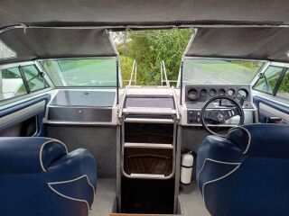 Four Winns 205 SUNDOWNER 3.3 Yamaha 225 hj V6 4-takti 165kW