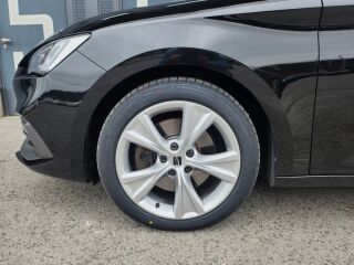 SEAT Leon Sportstourer FR-Line 2.0 TDI 110кВ