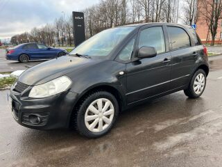 Suzuki SX4 Laxery edition 1.5 R4 16v 82kW