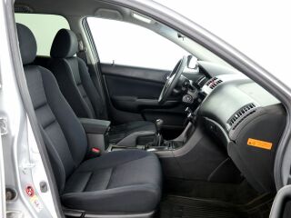 Honda Accord Elegance Facelift 2.0 114kW