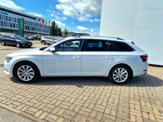 Skoda Superb Combi Elegance N1 2.0 R4 TDI 140kW