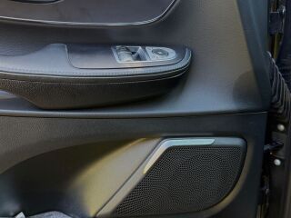 Mercedes-Benz V 300 2.0 174kW