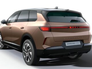 Opel Grandland GS Hybrid 145 e-DCS6 107kW