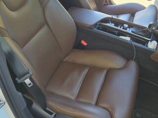 Volvo V90 AWD H&K INSCTIPTION INTERIOR XENIUM 2.0 D4 140кВ