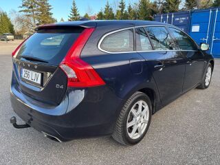 Volvo V60 SUMMUM 2.0 D4 140кВ