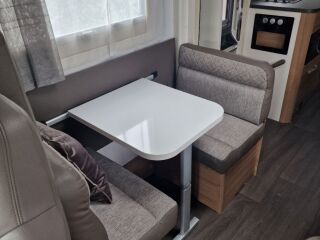 Adria CORAL XL 670 DK 2.2 121kW