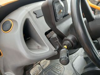 JCB