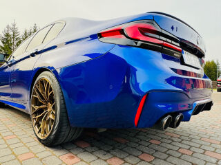 BMW M5 Akrapovič & Bowers & Wilkins 4.4 V8 569кВ