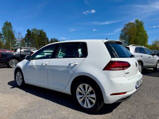 Volkswagen Golf 1.0 85кВ