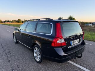 Volvo V70 Momentum 2.4 R5 D5 129кВ