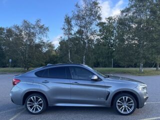 BMW X6 xDrive M-Sportpakett 3.0 190kW
