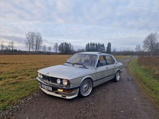 BMW 525 2.5 110kW