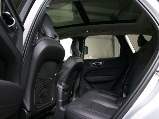 Volvo XC60 AWD PLUS BRIGHT INTELLI SAFE PRO MY25 2.0 T6 Recharge Long Range Plug In Hybrid 293kW