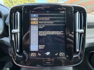 Volvo XC40 R-DESIGN INTELLI SAFE PRO GEARTRONIC RECHARGE 1.5 T5 Twin-Engine PLUG-IN-HYBRID 60 + 132kW