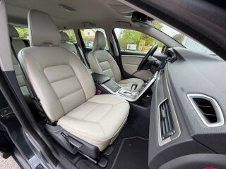 Volvo V70 Facelift Momentum 2.0 R5 D3 120kW