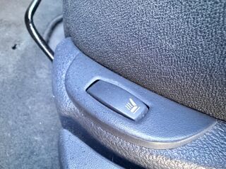 Renault Laguna Elegance 2.0 99кВ