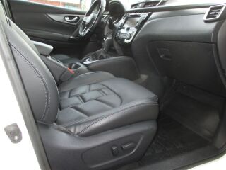 Nissan Qashqai 4WD Tekna 1.7 dCi 110kW