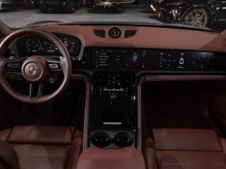 Porsche Panamera 4 E-Hybrid 3.0 346kW