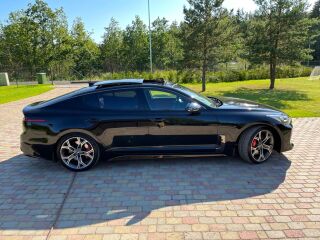 Kia Stinger GT2 3.3 V6 272kW