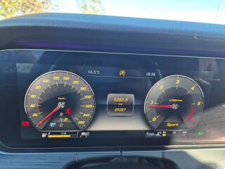 Mercedes-Benz E 220 2.0 143kW