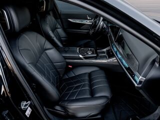 BMW 740 d xDrive M-Sportpakett 3.0 R6 210кВ