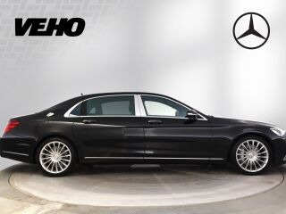 Mercedes-Benz Mercedes-Maybach 560 4Matic 4.0 V8 345kW