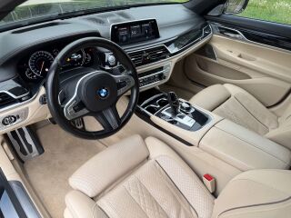 BMW 740 M-Paket 3.0 235кВ