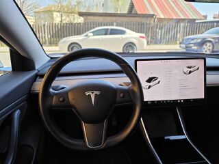 Tesla Model 3 Long range 324kW