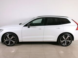 Volvo XC60 AWD ULTIMATE DARK LUXURY XENIUM FULL 2.0 B5 KERS Mild Hybrid 184kW