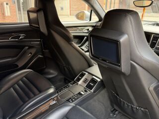 Porsche Panamera Turbo 4.8 V8 368кВ