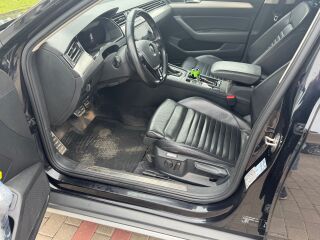 Volkswagen Passat 2.0 140kW