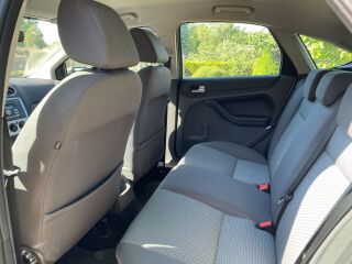 Ford Focus 1.6 74kW