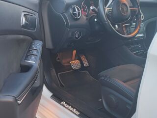 Mercedes-Benz CLA 180 1.5 80kW