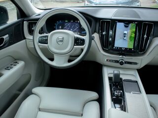 Volvo XC60 AWD DARK Long Range Intelli PRO Wntr 2.0 T6 Recharge Plug-In Pistikhübriid 293kW