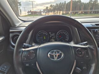 Toyota RAV4 Luxury 2.5 114kW