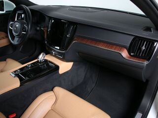 Volvo V60 AWD INSCRIPTION LUXURY XENIUM INTELLI MY22 2.0 T6 Recharge Long Range Plug In Hybrid 293kW