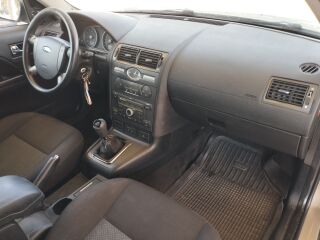Ford Mondeo 1.8 81kW