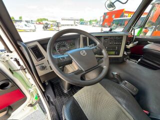 Volvo FM 450 6x2*4 338кВ