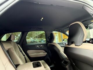 Volvo XC60 PLUS DARK B5 250Hj petrol 2.0 184kW