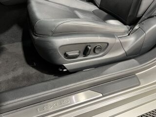 Lexus ES 300h 2.5 131kW