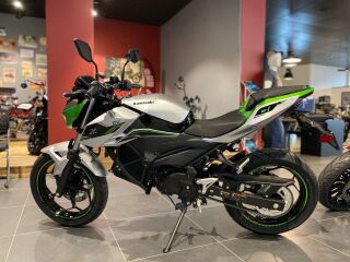 Kawasaki Z e-1 5kW