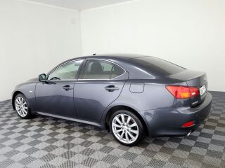 Lexus IS 250 Comfort ATM 2.5 153кВ
