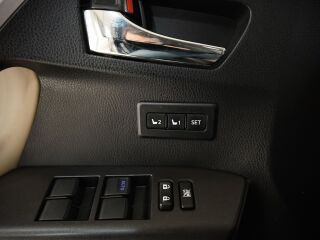 Toyota RAV4 Hybrid Premium 4W 2.5 114kW